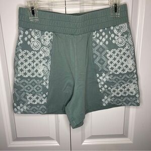 Garnet Hill Green Jacquard Style Shorts Size Small Cotton Blend Womens 3” Inseam